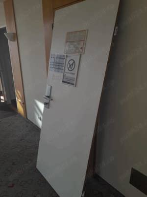 Usa de interior MDF, este rezistenta la foc, ignifug, dreapta, izolat fonic si termic,95x210cm