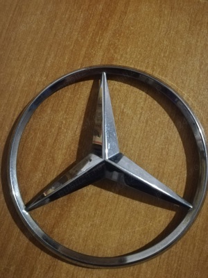 Sigla auto Mercedes