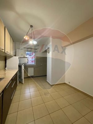 Apartament de 3 pe Pietonală Răcădău - imagine 5