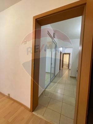 Apartament de 3 pe Pietonală Răcădău - imagine 2