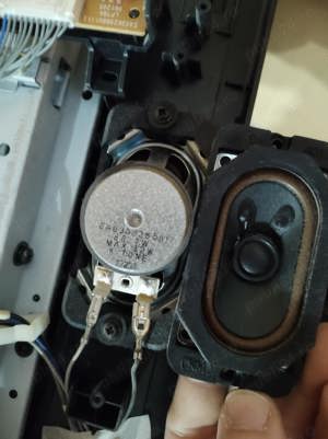 set 2 difuzoare eab30825501 8ohm 7w de pe tv LG 26lc41 - imagine 2