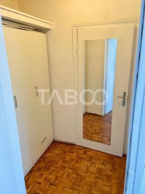 Apartament de vanzare 2 camere balcon langa scoala Terezian - imagine 5