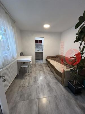 Casa cu 6 camere, compusa din 2 corpuri, Bca+plca beton, zona Coiciu - imagine 17