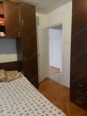 Vand apartament 2 camere  - imagine 3