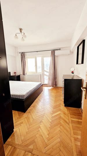 Rond Alba Iulia, Decebal, apartament 3 camere decomandat - imagine 4