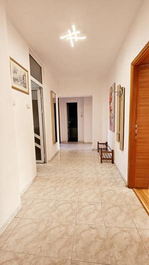 Rond Alba Iulia, Decebal, apartament 3 camere decomandat - imagine 7