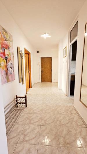 Rond Alba Iulia, Decebal, apartament 3 camere decomandat - imagine 8