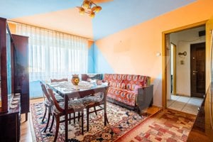 Apartament cu 4 camere de vânzare - Str. Luptei