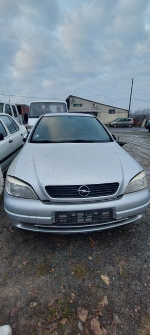 Dezmembrez Opel Astra G 2001 1.7dci 