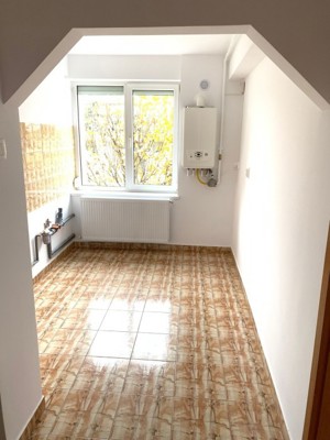 Apartament 2 camere, ultracentral , etaj 1  - imagine 4