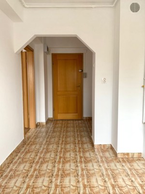 Apartament 2 camere, ultracentral , etaj 1  - imagine 11