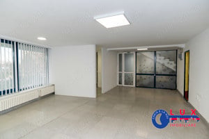 ID 8233 DE INCHIRIAT - Spatiu comercial pe 2 etaje - imagine 3