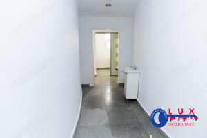 ID 8233 DE INCHIRIAT - Spatiu comercial pe 2 etaje - imagine 19