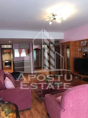 Apartament 4 camere, decomandat,centrala proprie,zona Aradului - imagine 4