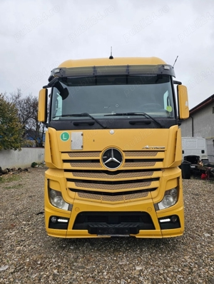 Vand Mercedes Actros mp4 Defect
