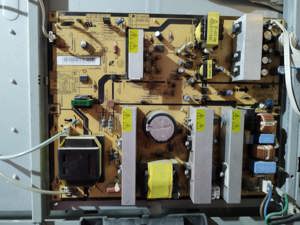 sursa ip-40std de pe tv Samsung le40r81b