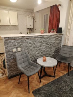 Închiriez apartament cu doua camere - imagine 4