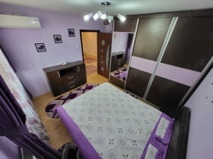 Închiriez apartament 2 camere centru str.Petru Rareș mobilat si utilat complet plus loc parcare 