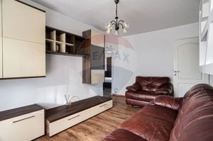 Apartament cu 4 camere de vânzare în zona Lebada - imagine 3