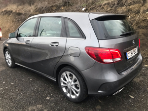 B class, 2015,44000km  - imagine 9