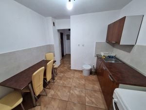 Apartament cu 2 camere decomandat Et 1 Zona Aradului - imagine 5