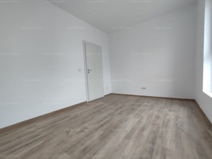 ap. 3 camere+curte proprie - bloc nou - 85 000Euro - imagine 6