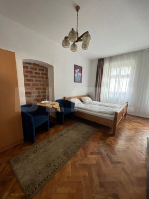 Casa de inchiriat 6 camere, 220 mp, situată în Orasul de Jos - imagine 2