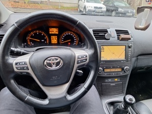 Toyota Avensis 177 CP - imagine 8