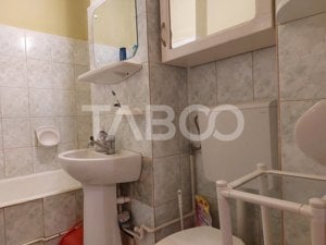 Apartament de vanzare 40 mpu 2 camere mobilate Piata Noua in Cisnadie - imagine 10