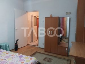 Apartament de vanzare 40 mpu 2 camere mobilate Piata Noua in Cisnadie - imagine 12