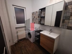 Apartamentul "KOTOR", renovat complet, BOXA - imagine 17