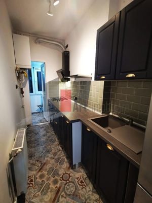 Apartamentul "KOTOR", renovat complet, BOXA - imagine 15