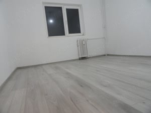 Apartament 3 camere decomandat, 2 bai, 1 balcon, etaj 1 zona UTA la ,,Z""-uri, 91 mp - imagine 10