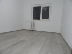 Apartament 3 camere decomandat, 2 bai, 1 balcon, etaj 1 zona UTA la ,,Z""-uri, 91 mp - imagine 13