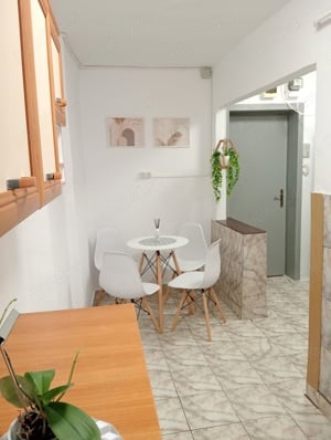 Vand apartament 2 camere in Centru - imagine 8