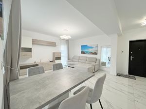 Apartament de Vânzare la Intrare în Dumbrăvița - imagine 7