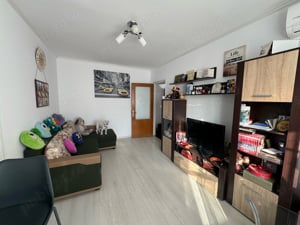 Apartament 3 camere zona Km 4-5 - imagine 2