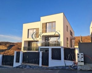 Duplex cu panorama in Voronet - imagine 2