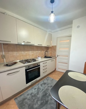 in Zona Tractorul chirie Apartament 2 camere Coresi Shopping - imagine 5