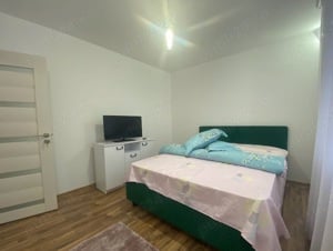 Zona tractorul chirie Apartament 2 camere Coresi Shopping