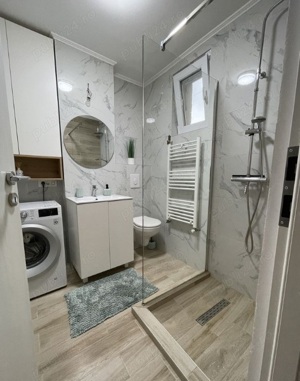  la Piata Crangasi ofer in chirie un apartament 2 camere 