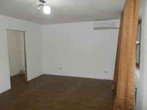   Duplex langa Timisoara, in comuna Sanandrei, Timis, P+E, 4 cam, 132mp, teren 251mp, com=0% - imagine 18