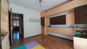 Vând apartament 3 camere Titan, Piata Salajan - imagine 7