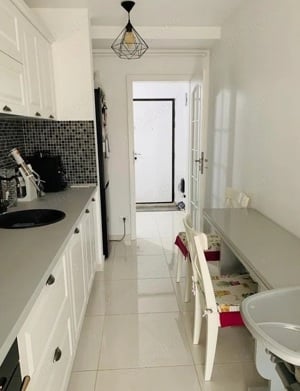 in zona CENTRALA inchiriez apartament 2 camere pe Blv Unirii - imagine 4