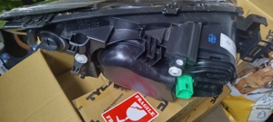 Vând faruri Ford Mondeo MK2 noi - imagine 2