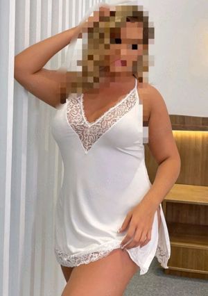 New Curtezană cu forme rubensiene,ofer servicii numai la webcam