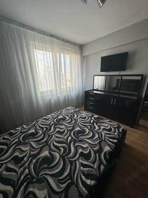 Închiriez apartament