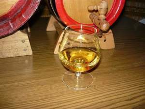 Vând palinca de prune