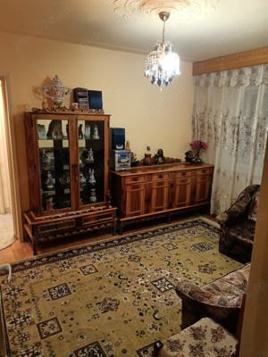 Închiriez Apartament 3 camere - imagine 2