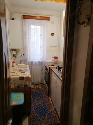 Închiriez apartament cu 2 camere  - imagine 2